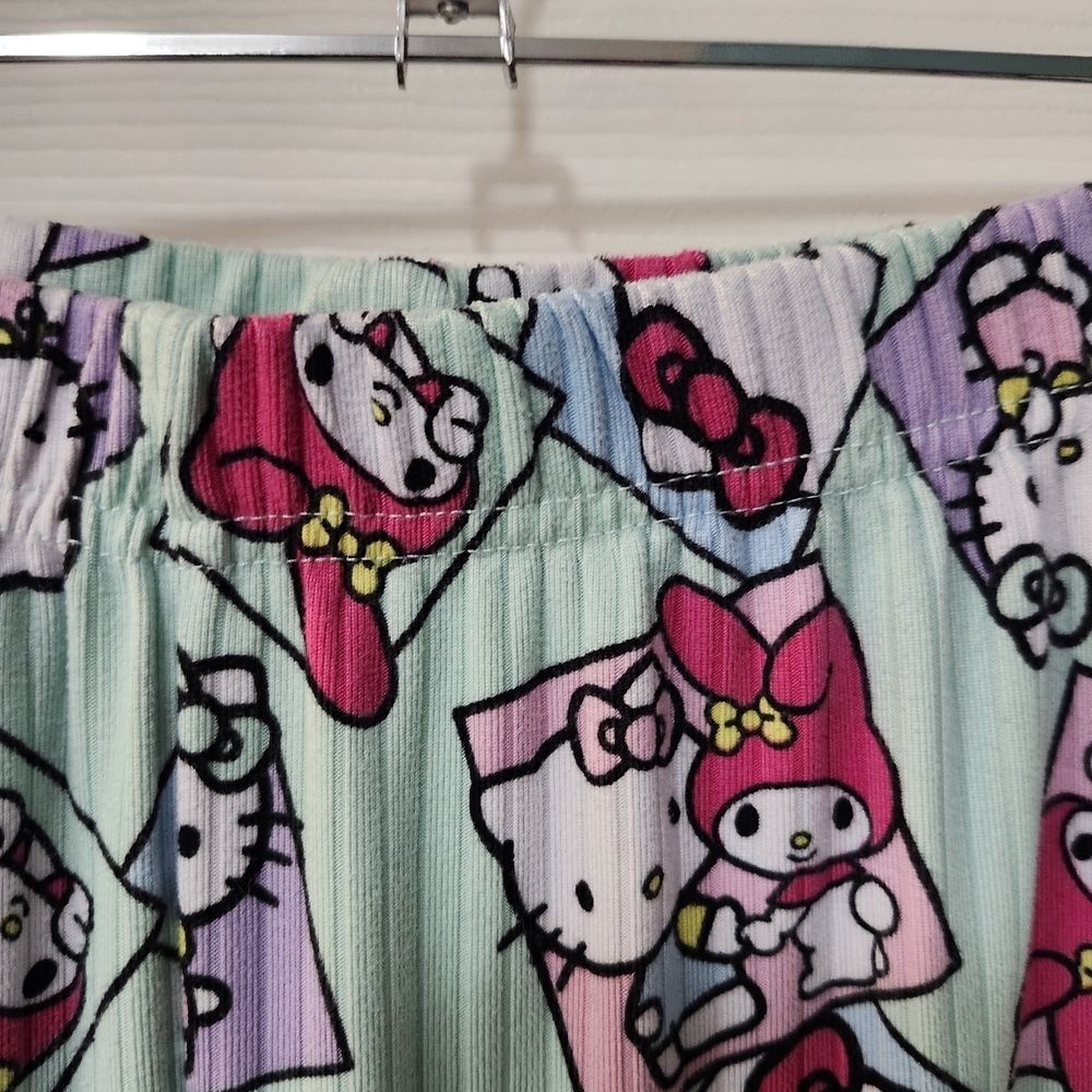Women's Hello Kitty And Friends By Sanrio Light Green And Pink Pajama Set XL - Picture 6 of 10